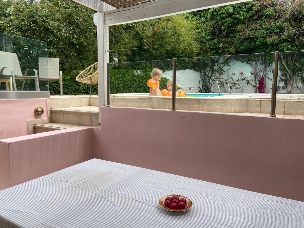 Villa Christina With Private Pool In Saronida, Near Stunning Beaches, Athens Airport & Sounio Экстерьер фото